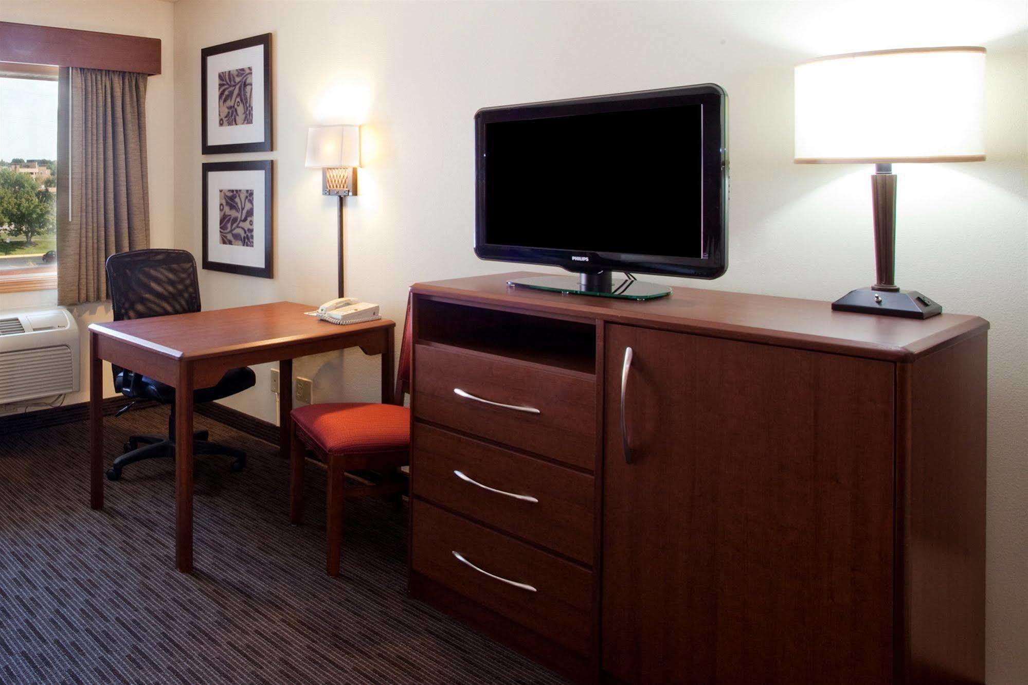 Americinn By Wyndham Blue Earth Eksteriør billede